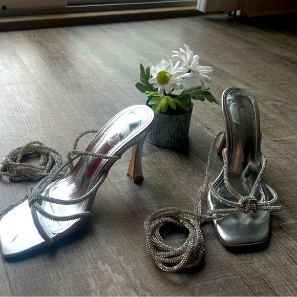 Sparkly strappy heels - Picture 1 of 2